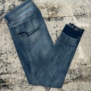 🔥🍂AE RIPPED JEANS